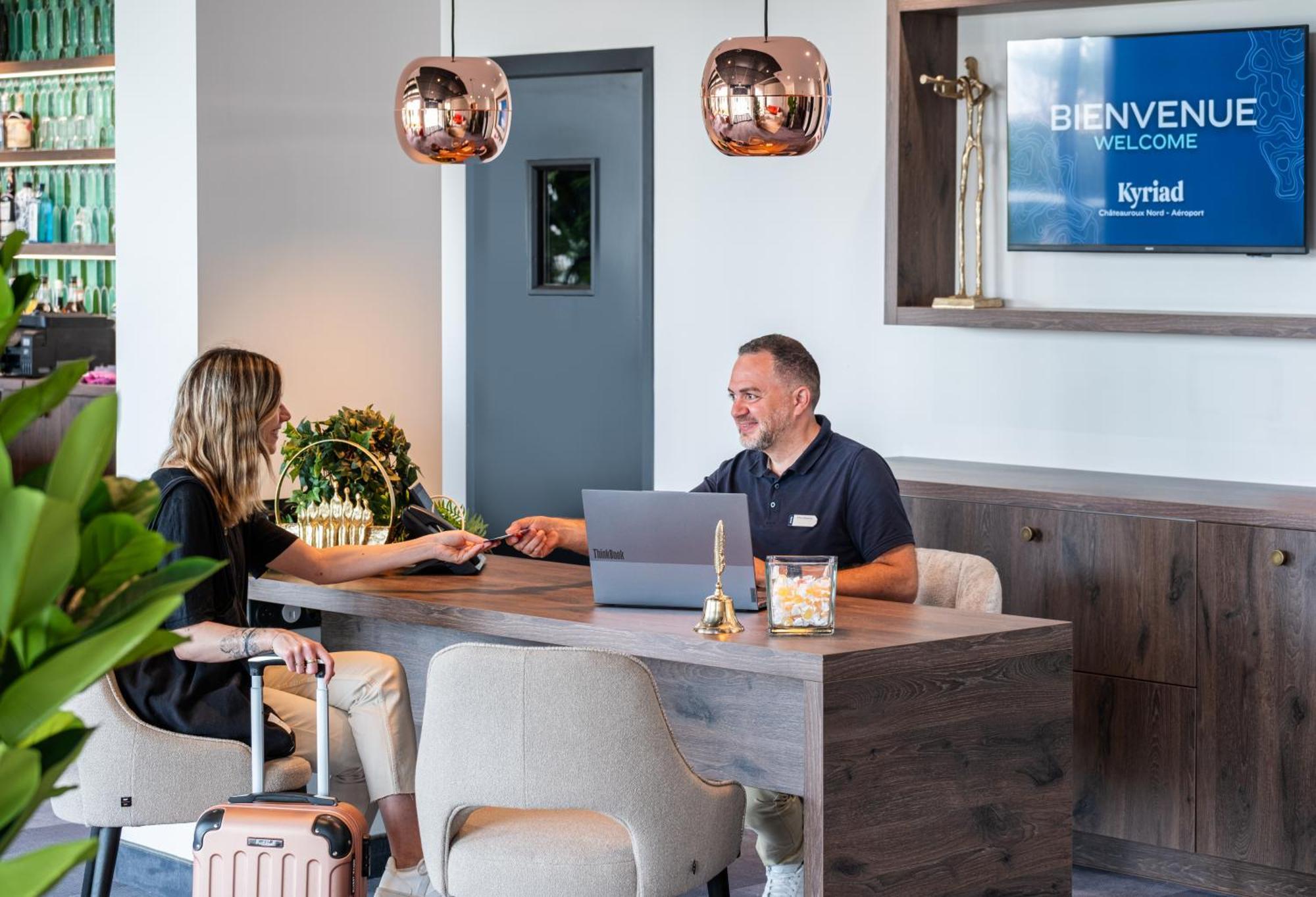 Hotel Kyriad Chateauroux Nord - Aeroport